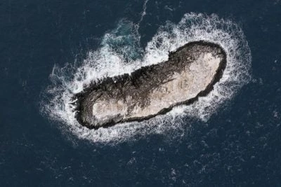 Давно такого не було: вчені відкрили новий острів в океані