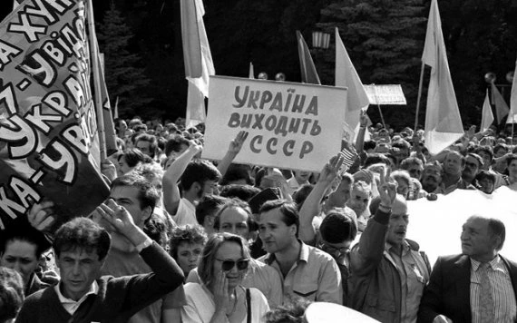 День Незалежності України: як зароджувалося свято й коли військові вперше вийшли на парад14